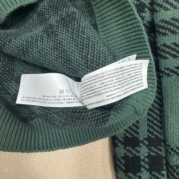 Hollister Cropped Sweater Women's Size XS Green Black Plaid Grunge Y2K Inspired - Picture 4 of 5